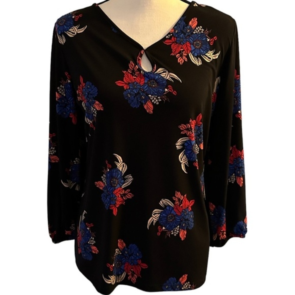 Liz Claiborne size M floral top stretch
